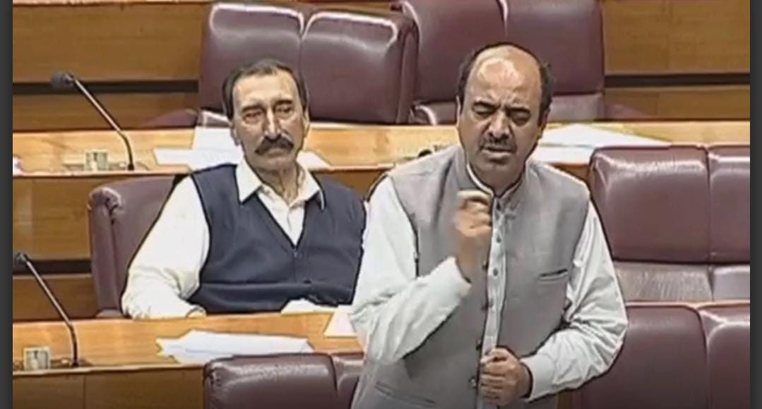 بی ایل اے کے پاس اتنے خودکش بمبار موجود ہیں کہ انہوں نے نئے خودکش بمباروں کی بھرتی بند کردی ہے۔